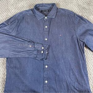 Tommy Hilfiger Men's Shirt L Chambray Blue Button Up Flag Logo American Classic